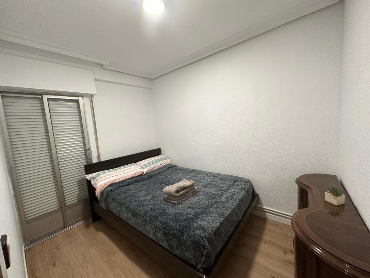 Licenciado Vidriera Appartement Madrid Buitenkant foto