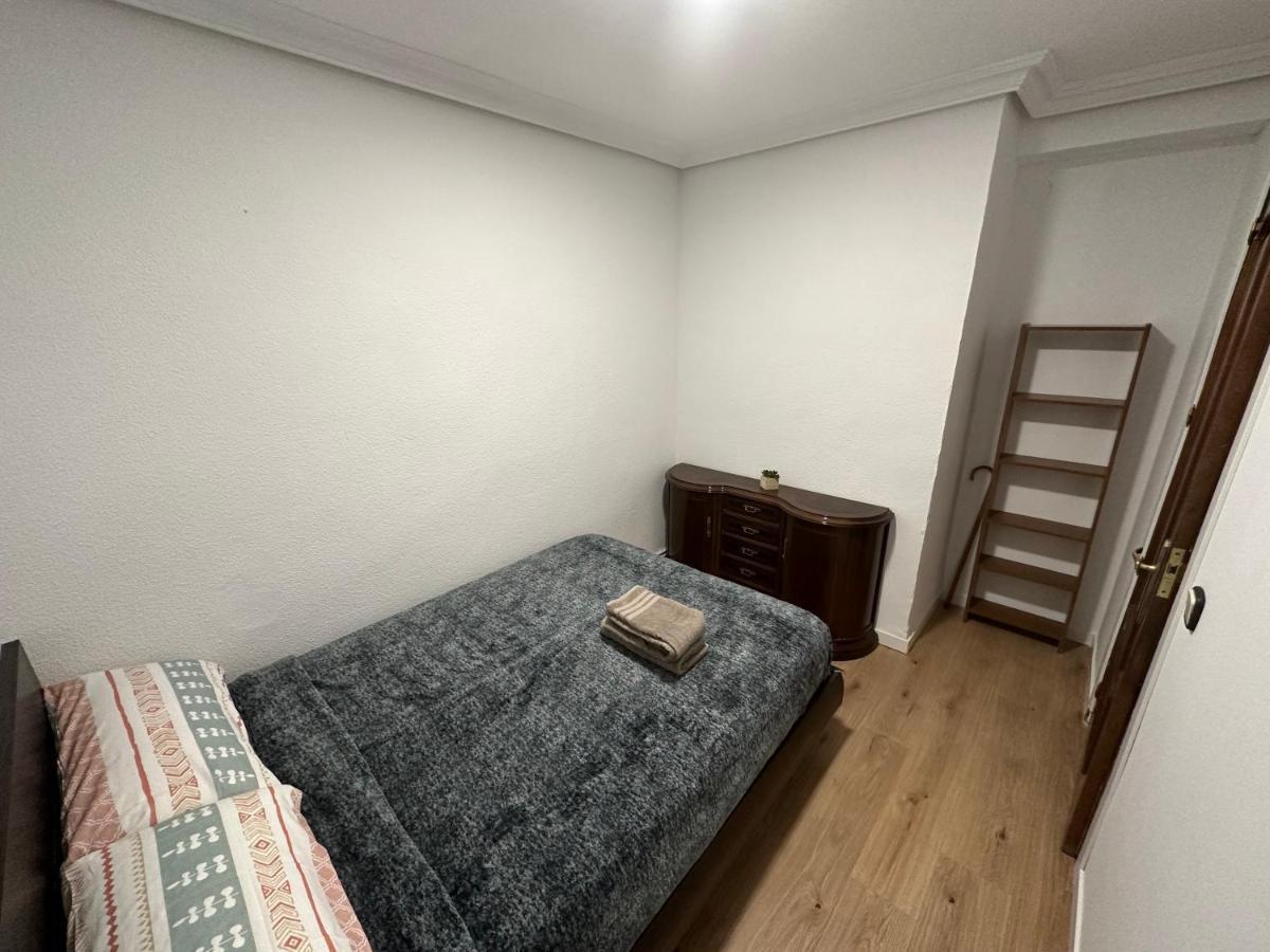 Licenciado Vidriera Appartement Madrid Buitenkant foto