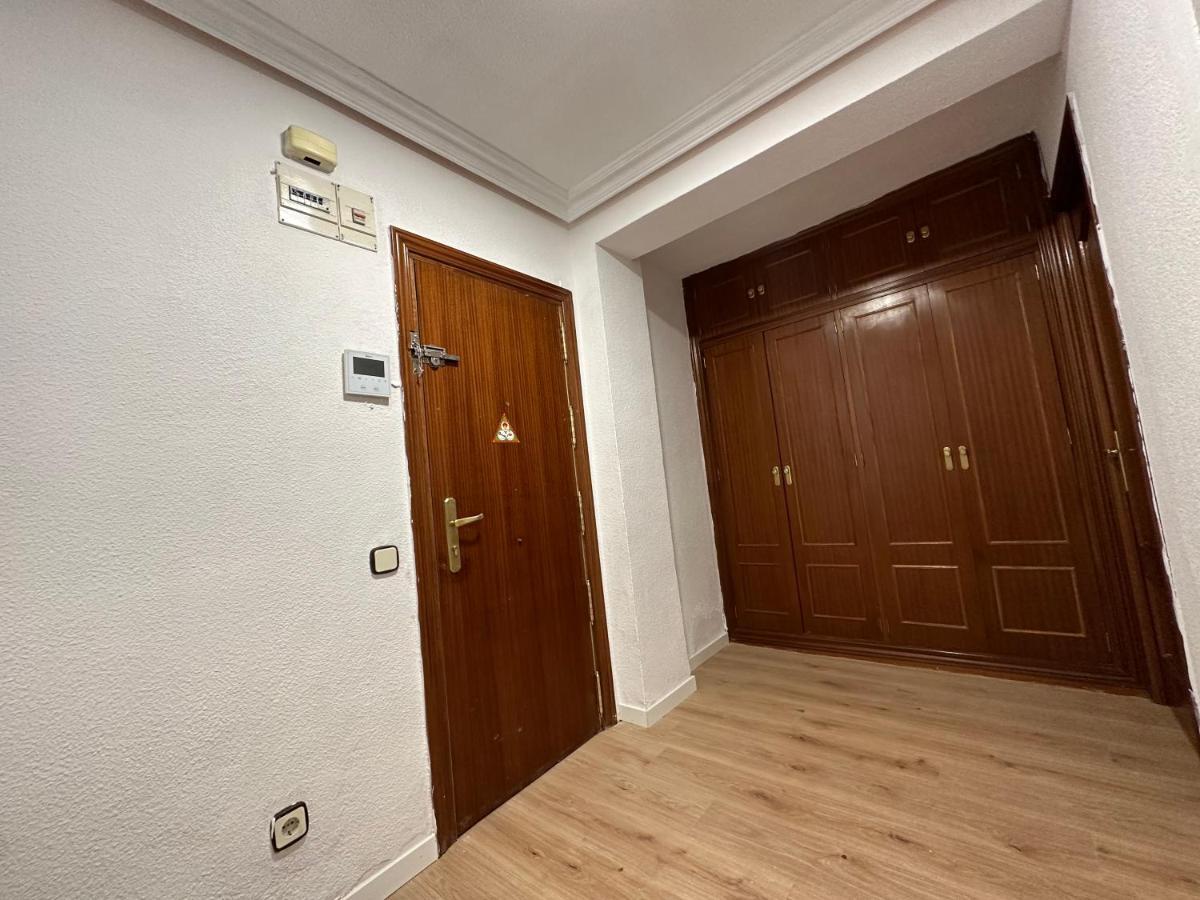 Licenciado Vidriera Appartement Madrid Buitenkant foto