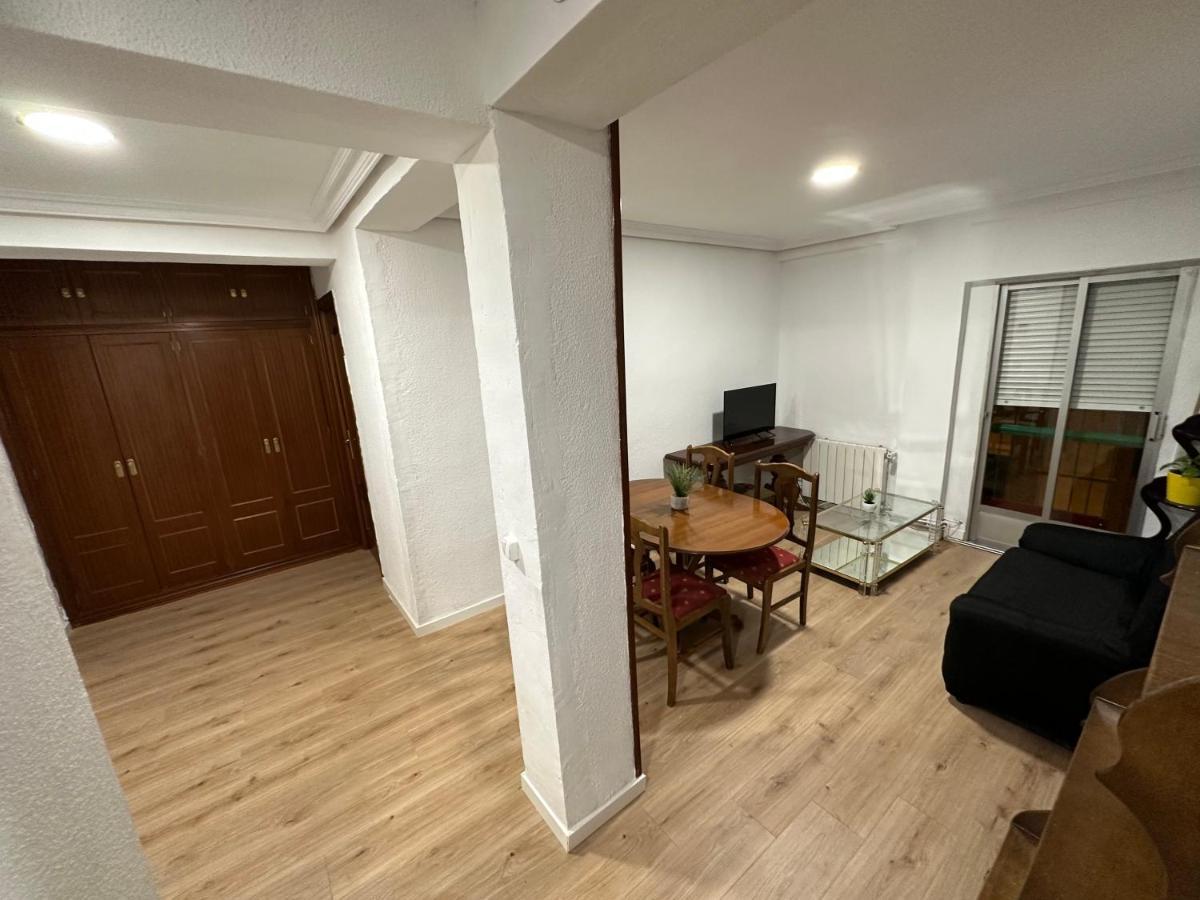 Licenciado Vidriera Appartement Madrid Buitenkant foto