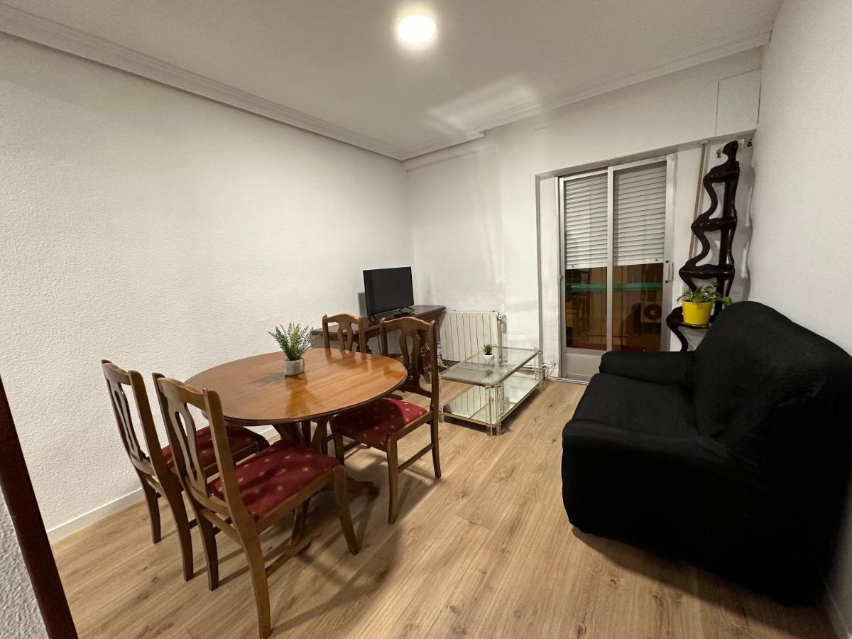 Licenciado Vidriera Appartement Madrid Buitenkant foto